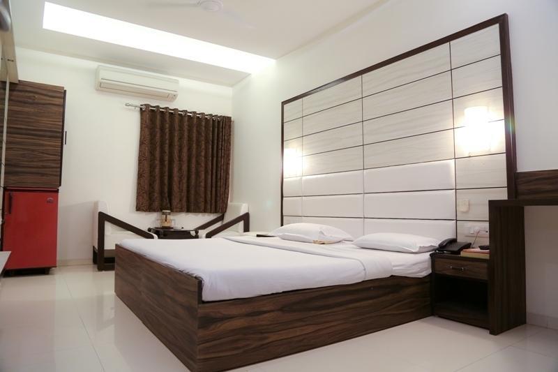 Golden Plaza Ahmedabad Quarto foto