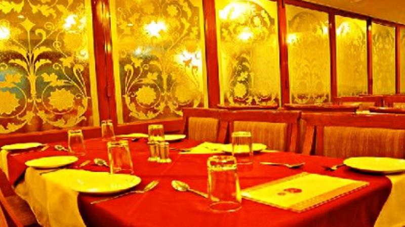Golden Plaza Ahmedabad Exterior foto