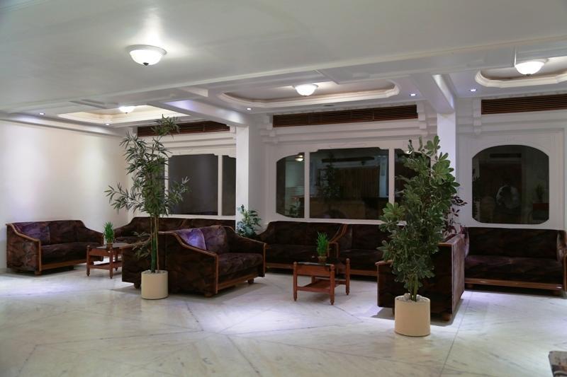 Golden Plaza Ahmedabad Exterior foto
